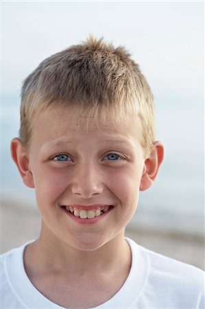 Portrait de garçon Photographie de stock - Premium Libres de Droits, Code: 600-03587321
