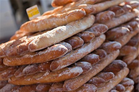 Bread, Bordeaux, Gironde, Aquitaine, France Stock Photo - Premium Royalty-Free, Code: 600-03615491