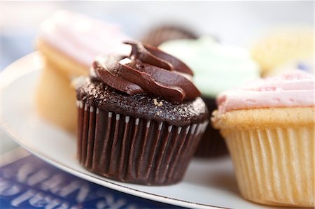 simsearch:600-04625586,k - Cupcakes Stock Photo - Premium Royalty-Free, Code: 600-03616003