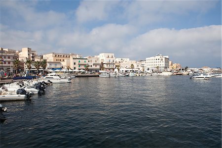 simsearch:400-04793526,k - Port of Pantelleria, Sicily, Italy Stock Photo - Premium Royalty-Free, Code: 600-03621471
