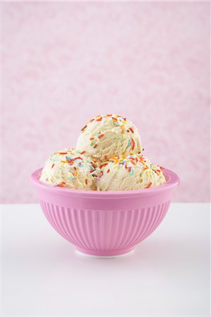 sprinkles - Bowl of Vanilla Ice Cream with Sprinkles Stock Photo - Premium Royalty-Free, Code: 600-03644944