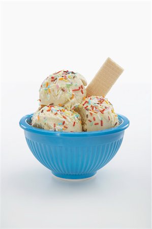 sprinkles - Bowl of Vanilla Ice Cream With Sprinkles Stock Photo - Premium Royalty-Free, Code: 600-03644940