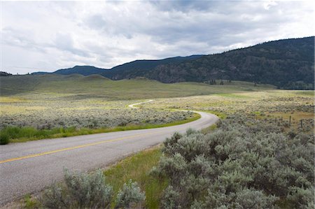 Road Through Landscape Near Oliver, Okanagan Valley, British Columbia, Canada Stock Photo - Premium Royalty-Free, Code: 600-03654486