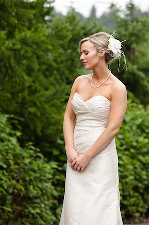 simsearch:700-05786438,k - Portrait of Bride Stock Photo - Premium Royalty-Free, Code: 600-03659129