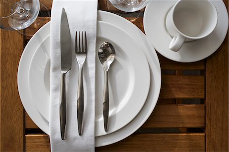 setting kitchen table - Place Setting Stock Photo - Premium Royalty-Free, Code: 600-03665654