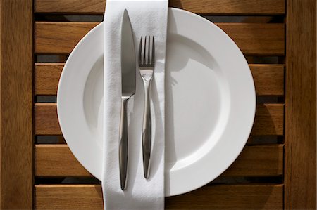 setting kitchen table - Place Setting Stock Photo - Premium Royalty-Free, Code: 600-03665653