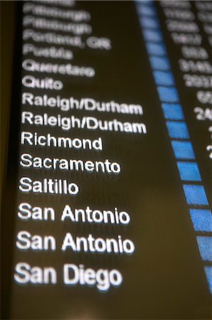 simsearch:600-03696739,k - Arrivals and Departures, George Bush Intercontinental Airport, Houston, Texas, USA Stock Photo - Premium Royalty-Free, Code: 600-03686144