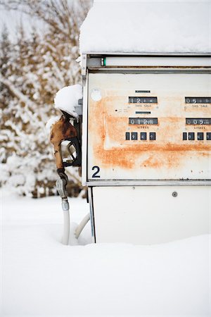 Vintage Gas Pump Covered in Snow, British Columbia, Canada Stock Photo - Premium Royalty-Free, Code: 600-03698389