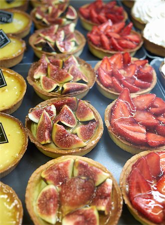 strawberry close up studio nobody - Clafouti Stock Photo - Premium Royalty-Free, Code: 600-03836282