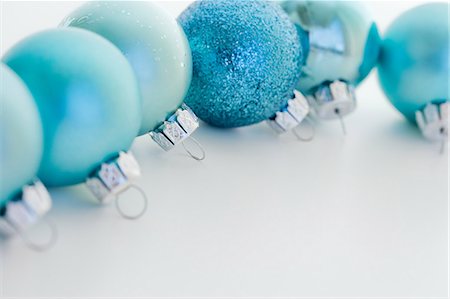 simsearch:614-05955439,k - Blue christmas baubles Stock Photo - Premium Royalty-Free, Code: 614-05955770