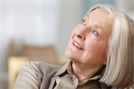 senior woman confident - Senior woman looking away, portrait Stock Photo - Premium Royalty-Free, Code: 614-06169244