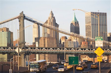skyscrapers usa - New York City skyline and bridge Foto de stock - Sin royalties Premium, Código: 614-06624709