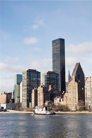 streets of new york - New York City skyline and water Stock Photo - Premium Royalty-Free, Code: 614-06624717