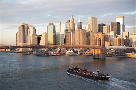 scenic pictures of new york city - New York City skyline and bridge Stock Photo - Premium Royalty-Free, Code: 614-06624780