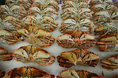simsearch:614-06624688,k - Freshly caught crabs for sale Stock Photo - Premium Royalty-Free, Code: 614-06625350