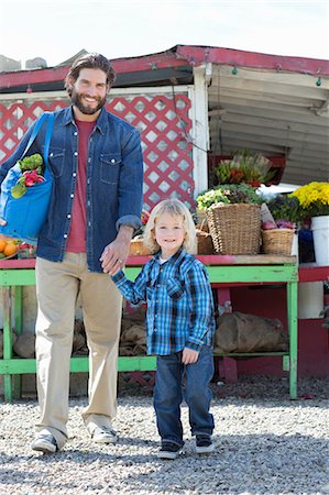 farmers market family - Father and son at farmer?s market Stock Photo - Premium Royalty-Free, Code: 614-06719229