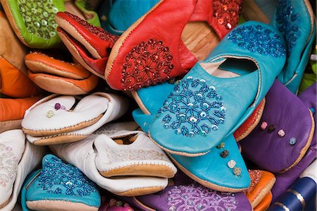 shoes nobody - Colourful leather shoes for sale Stock Photo - Premium Royalty-Free, Code: 614-06813474