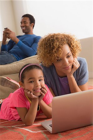 simsearch:614-06896477,k - Mother and daughter using laptop Stock Photo - Premium Royalty-Free, Code: 614-06896471