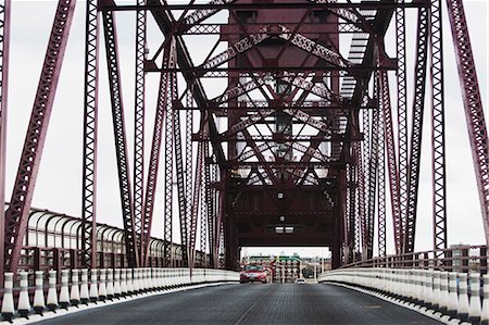 puentes - Road on Queensboro Bridge, New York City, USA Foto de stock - Sin royalties Premium, Código: 614-06974133