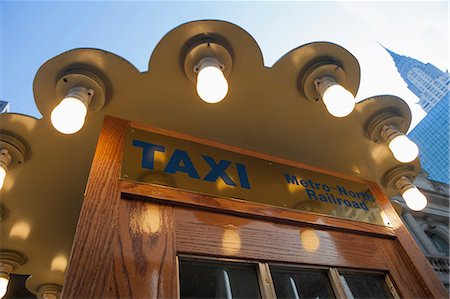 Taxi rank booth New York City, USA Stock Photo - Premium Royalty-Free, Code: 614-06974265