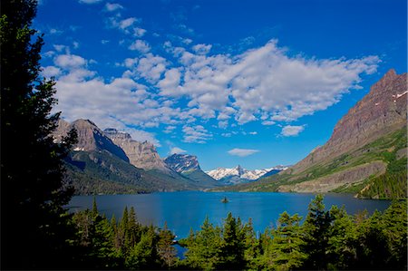St Mary Lake, Glacier National Park, Montana, USA Stock Photo - Premium Royalty-Free, Code: 614-07239920
