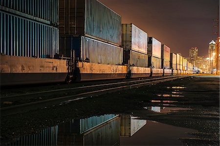 shipping containers for rail - Containers at Puget Sound, Seattle, USA Stock Photo - Premium Royalty-Free, Code: 614-08081413