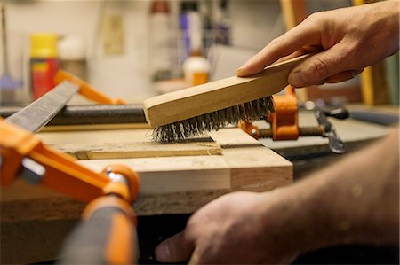 simsearch:6115-07109879,k - Wood artist working in workshop, close-up Stock Photo - Premium Royalty-Free, Code: 614-08307930