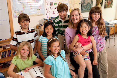 simsearch:614-06895765,k - Portrait of Teacher and Students Stock Photo - Premium Royalty-Free, Code: 614-08866714