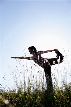 simsearch:649-04247797,k - Woman Performing Yoga In Meadow Stock Photo - Premium Royalty-Free, Code: 614-08866731