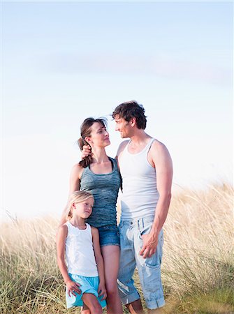 simsearch:6113-06498556,k - family together at the beach Stock Photo - Premium Royalty-Free, Code: 614-08866893