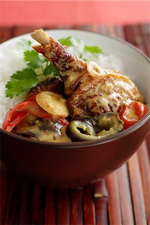 simsearch:649-06352937,k - Bowl of red curry with duck Stock Photo - Premium Royalty-Free, Code: 614-08869455
