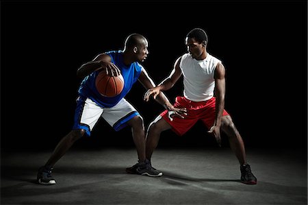 simsearch:614-06624830,k - Basketball players competing for ball Stock Photo - Premium Royalty-Free, Code: 614-08875662