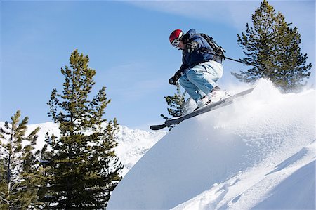 simsearch:614-06625125,k - Male skier jumping on mountain Stock Photo - Premium Royalty-Free, Code: 614-08876185