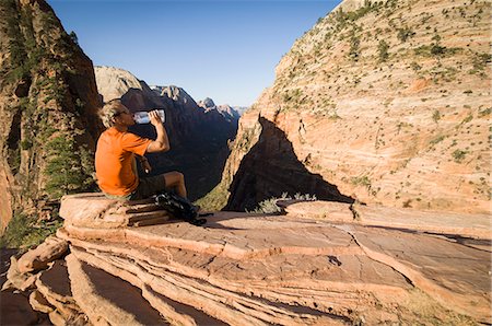 simsearch:614-09078761,k - Male hiker taking a break on the Lakeside Trail, Zion National Park, Utah, USA Stock Photo - Premium Royalty-Free, Code: 614-08876545
