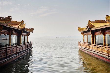 Lakeside restaurants on Westlake, Hangzhou, China Stock Photo - Premium Royalty-Free, Code: 614-08876955