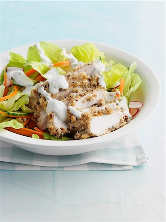 simsearch:700-03053816,k - Bowl of chicken in salad Stock Photo - Premium Royalty-Free, Code: 614-08870112