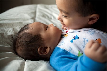 simsearch:640-06963757,k - Boy with baby brother, close up Stock Photo - Premium Royalty-Free, Code: 614-08872501