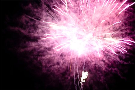 simsearch:614-06719755,k - Pink firework explosion Stock Photo - Premium Royalty-Free, Code: 614-08873743