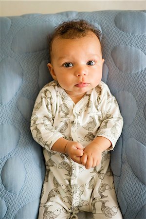 simsearch:614-07031850,k - Portrait of baby boy lying on blanket, overhead view Stock Photo - Premium Royalty-Free, Code: 614-08884823