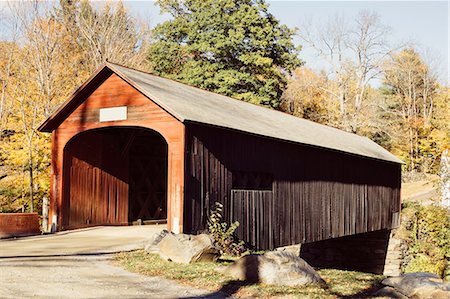 fienile - Rustic barn, Guilford, Vermont, USA Fotografie stock - Premium Royalty-Free, Codice: 614-08946182