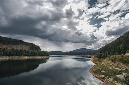 Grey sky over lake, Koralat, Zagrebacka, Croatia Stock Photo - Premium Royalty-Free, Code: 614-09078733