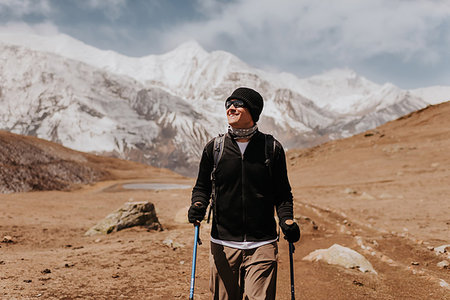 simsearch:614-06625125,k - Hiker on trail, Annapurna Circuit, the Himalayas, Manang, Nepal Stock Photo - Premium Royalty-Free, Code: 614-09178169