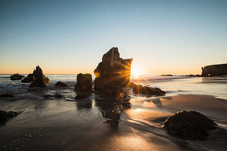 simsearch:614-06814364,k - Sunset at El Matador beach, Malibu, California, USA Stock Photo - Premium Royalty-Free, Code: 614-09210266