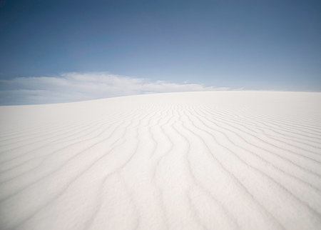 simsearch:693-06667811,k - Rippling sand dune, White sands, New Mexico,  USA Stock Photo - Premium Royalty-Free, Code: 614-09210878
