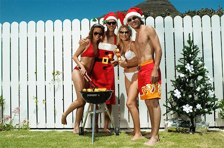 simsearch:693-06435898,k - Christmas barbecue Stock Photo - Premium Royalty-Free, Code: 614-00400978