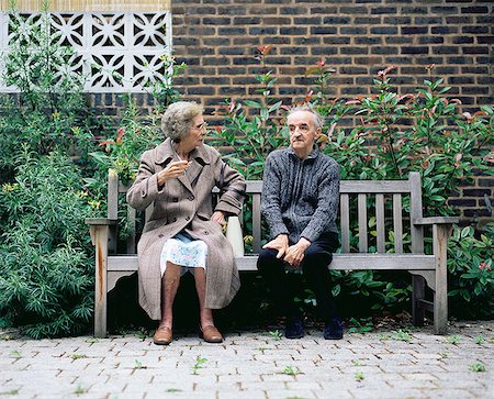 Elderly couple on a bench Stock Photo - Premium Royalty-Free, Code: 614-00653668