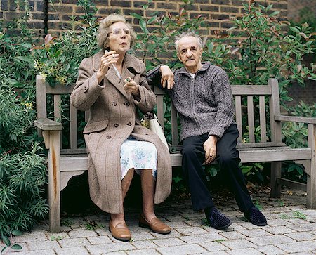 Elderly couple on a bench Stock Photo - Premium Royalty-Free, Code: 614-00653698