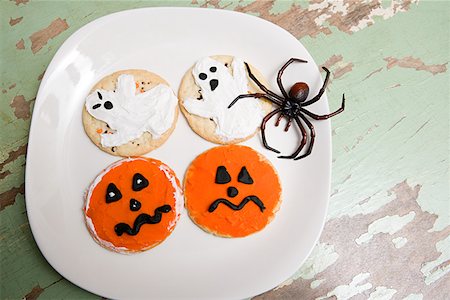 spider - Halloween cookies Stock Photo - Premium Royalty-Free, Code: 614-01238187
