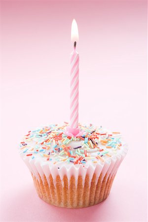 A birthday cupcake Stock Photo - Premium Royalty-Free, Code: 614-01821160