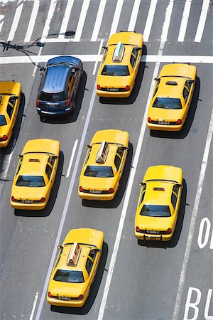 Car and new york taxicabs Stock Photo - Premium Royalty-Free, Code: 614-01868217